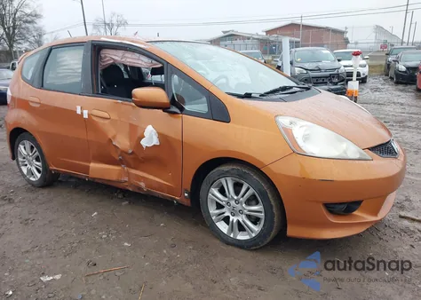 2009 Honda Fit Sport z USA, uszkodzony, nr VIN JHMGE87479S041409
